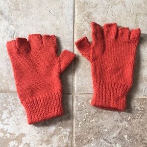 Orange gloves